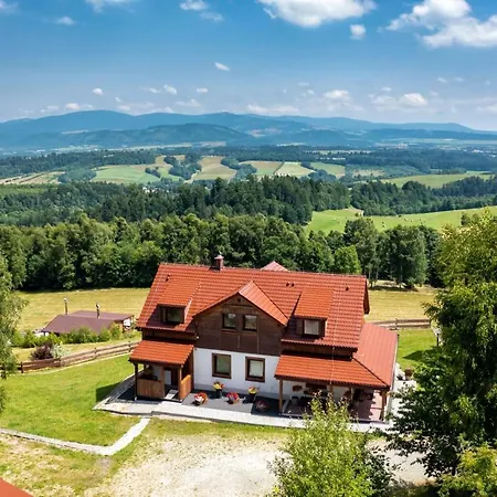 Widokowa Osada Farmház Międzylesie